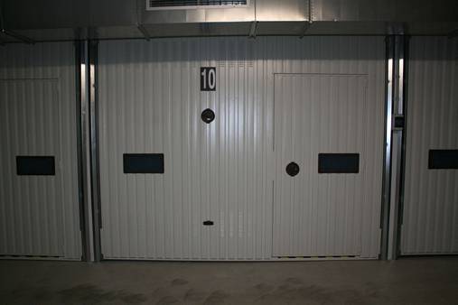 Garajes Gomistegi - Planta 3 - Garaje 10 - Puerta Basculante.jpg